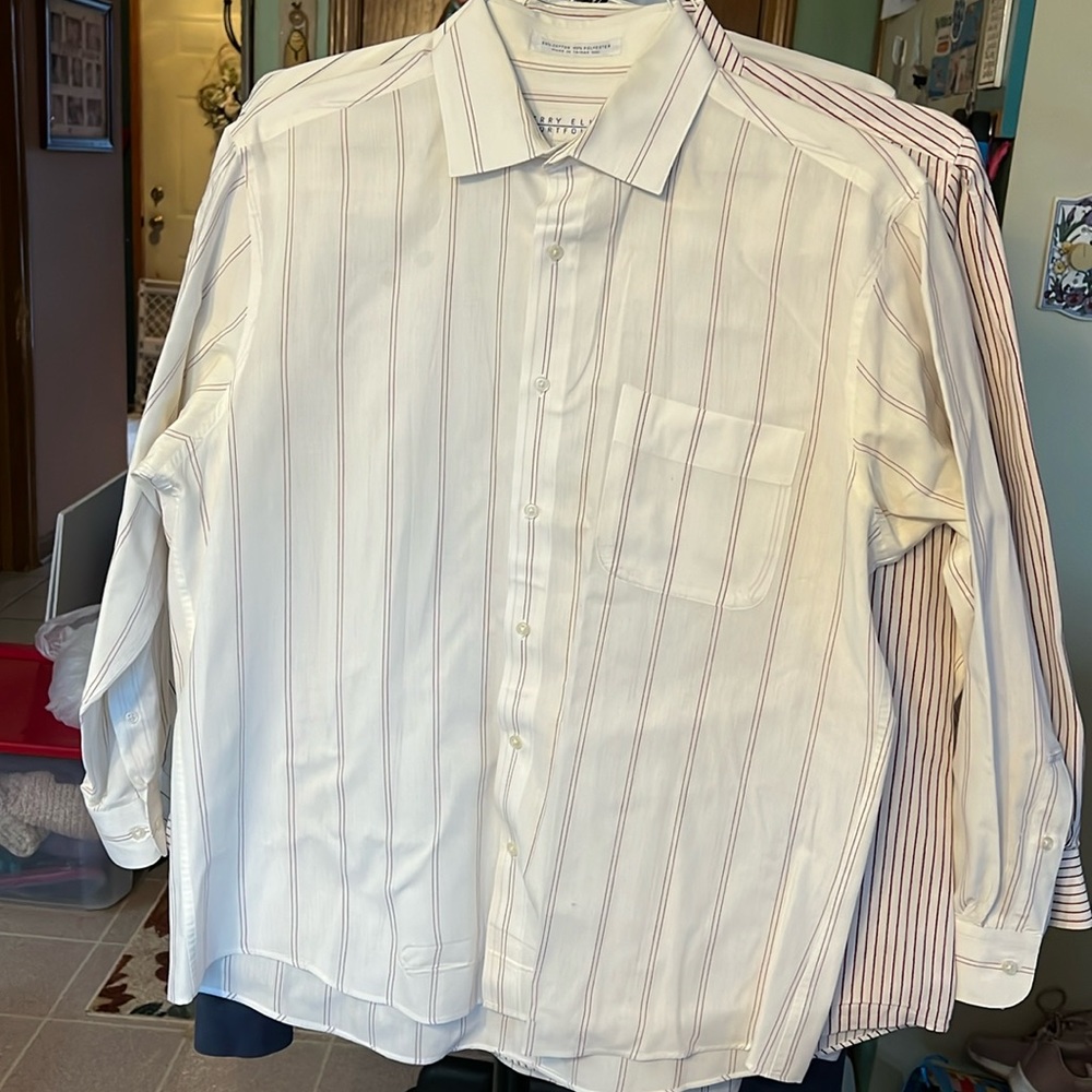 Perry Ellis Portfolio button down dress shirt, 16 32-33. Unisex. Like new!